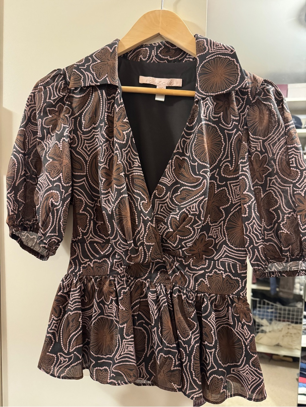 Hutch Brand Brown Floral Print Peplum Wrap Top NWOT! Size XS